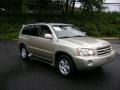 2003 Vintage Gold Metallic Toyota Highlander I4  photo #3