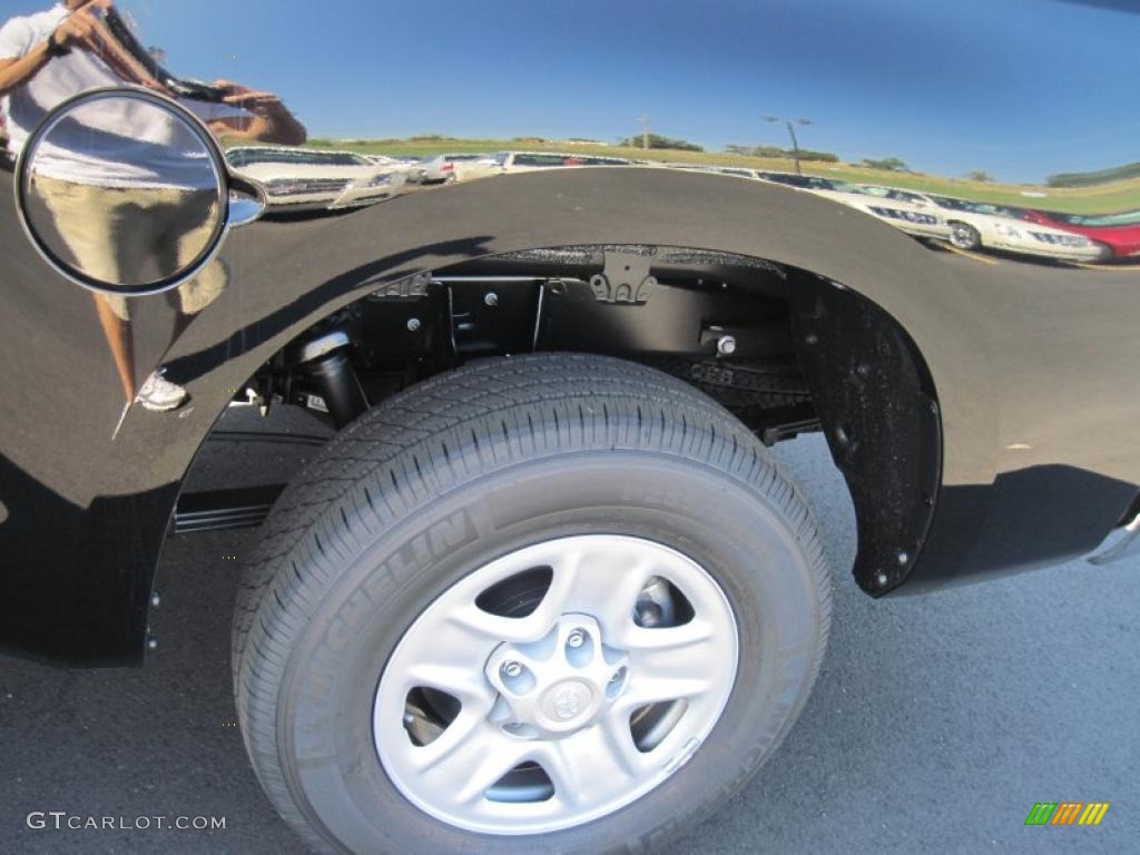 2011 Tundra CrewMax 4x4 - Black / Graphite Gray photo #10