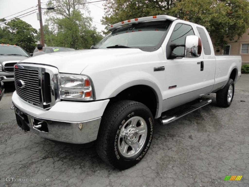 2007 F350 Super Duty Lariat SuperCab 4x4 - Oxford White / Medium Flint photo #1