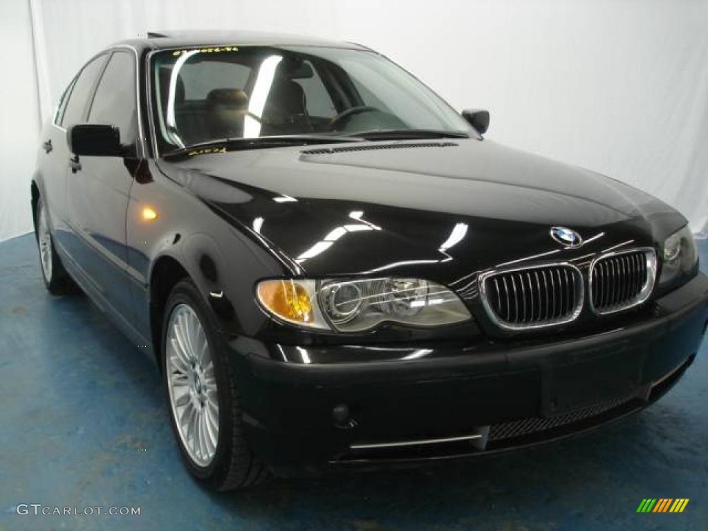 2003 3 Series 330xi Sedan - Black Sapphire Metallic / Black photo #2