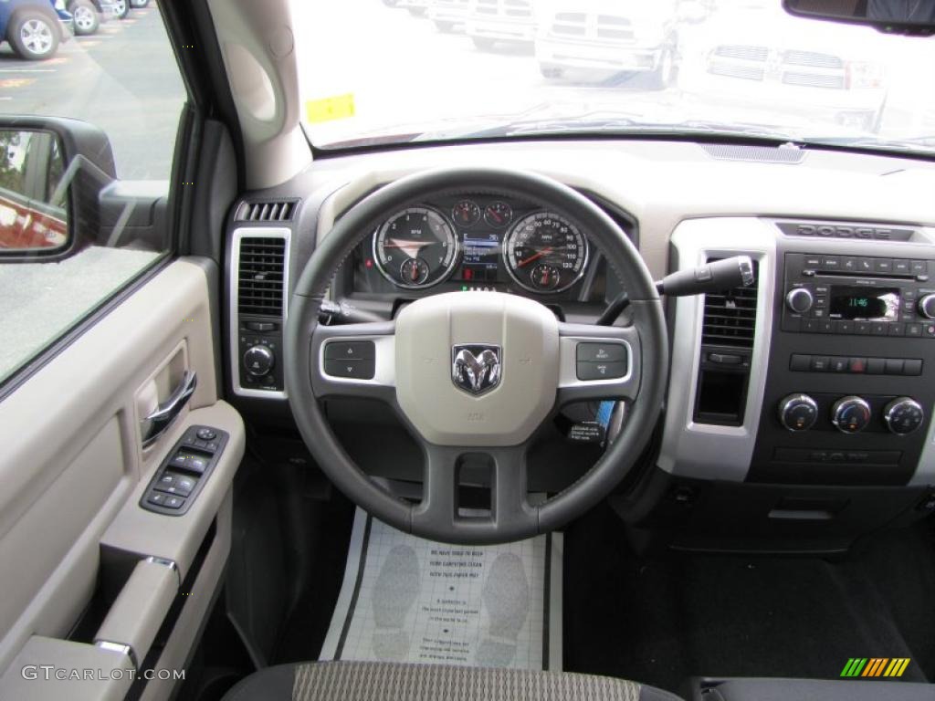 2010 Ram 1500 Lone Star Crew Cab - Inferno Red Crystal Pearl / Dark Slate/Medium Graystone photo #11