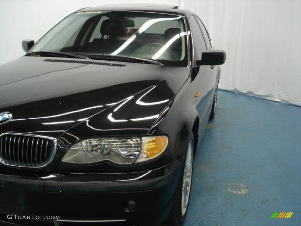 2003 3 Series 330xi Sedan - Black Sapphire Metallic / Black photo #10