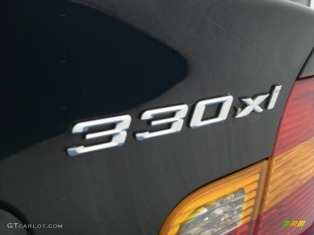 2003 3 Series 330xi Sedan - Black Sapphire Metallic / Black photo #46