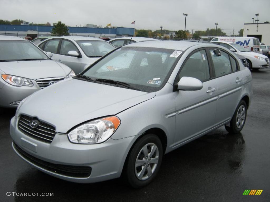 2009 Platinum Silver Hyundai Accent GLS 4 Door 37175626 Photo 5