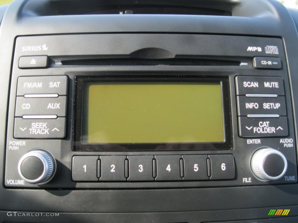 2010 Sedona LX - Titanium Silver / Gray photo #7