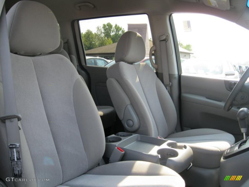 2010 Sedona LX - Titanium Silver / Gray photo #19