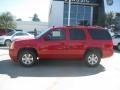 Victory Red - Yukon SLE Photo No. 2