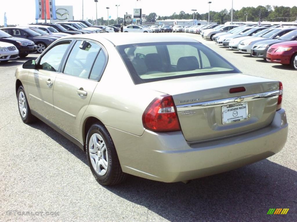 2006 Malibu LS Sedan - Sandstone Metallic / Cashmere Beige photo #3