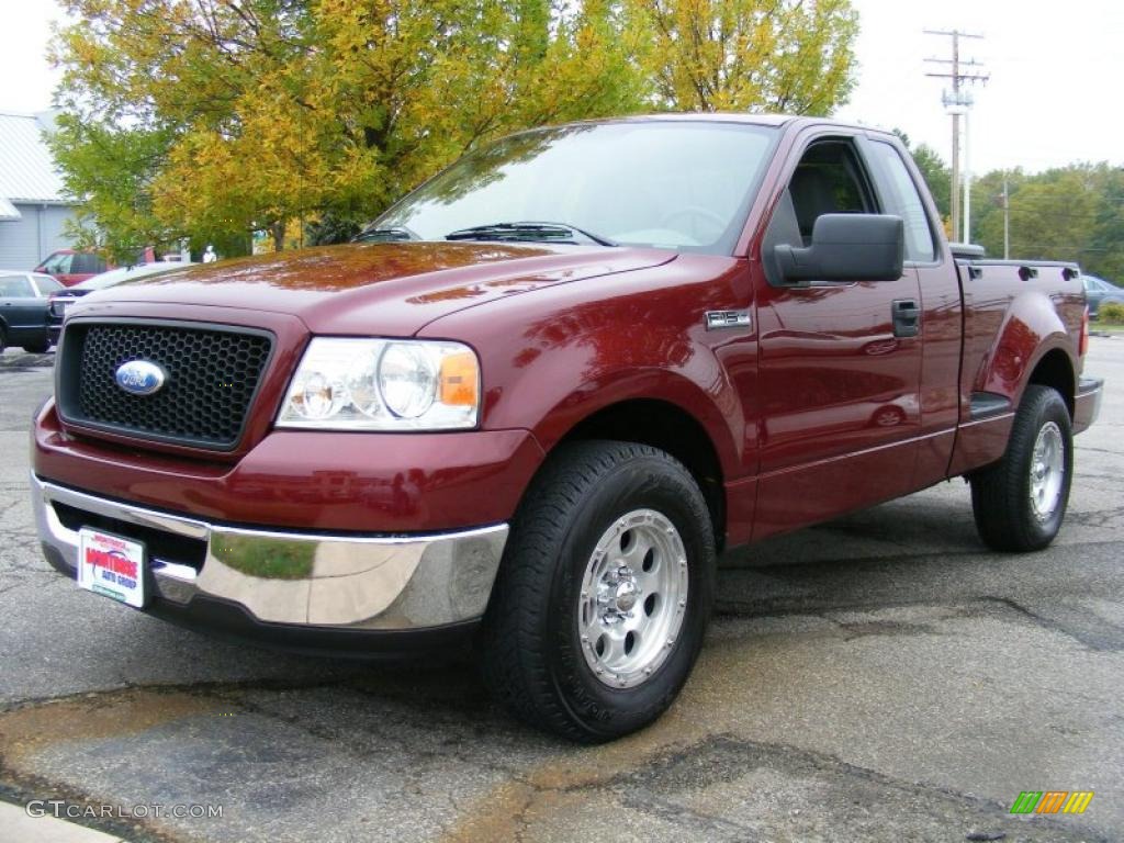 2006 F150 XLT Regular Cab - Dark Toreador Red Metallic / Medium/Dark Flint photo #1