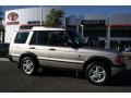 2002 White Gold Metallic Land Rover Discovery II SE7 #37224839