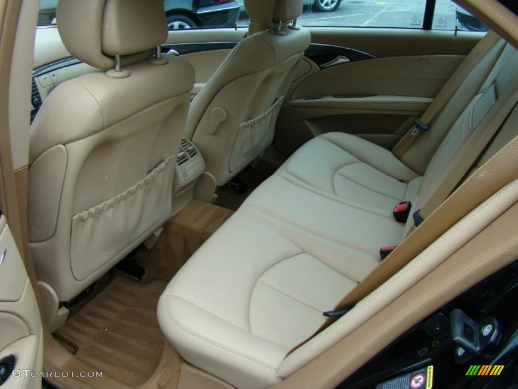 2009 E 350 4Matic Sedan - Black / Cashmere photo #11