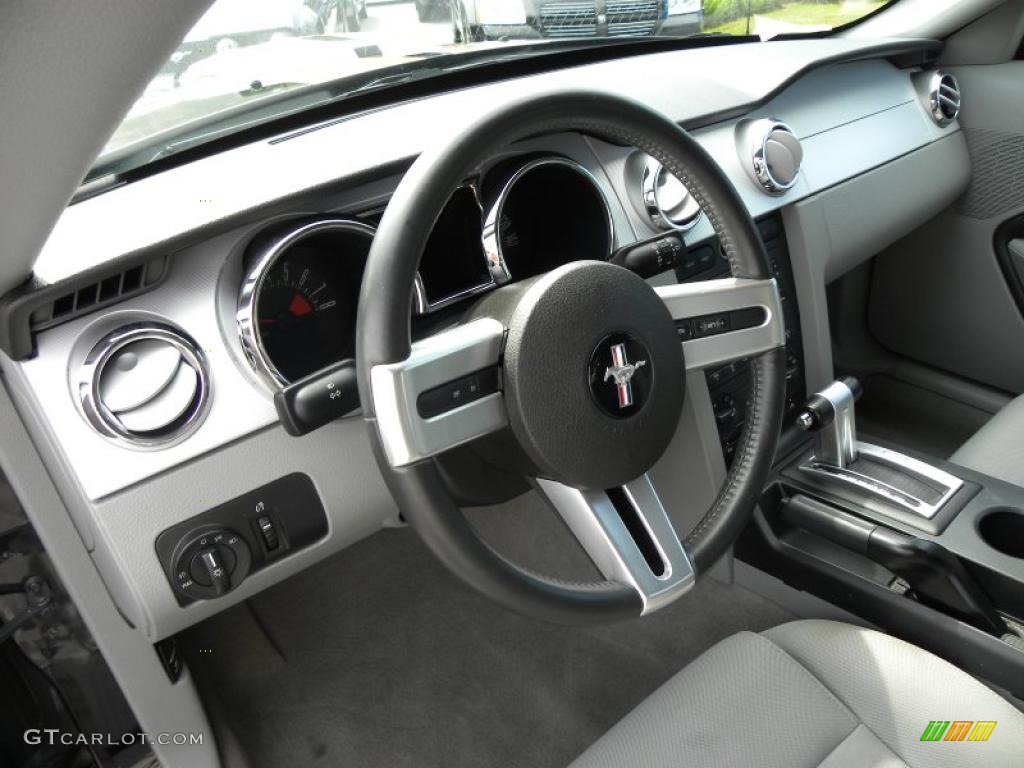 2007 Mustang GT Deluxe Coupe - Black / Light Graphite photo #3