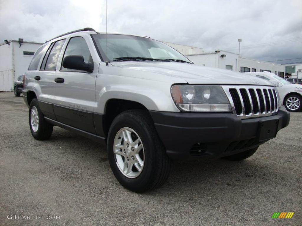 2003 Grand Cherokee Laredo - Bright Silver Metallic / Dark Slate Gray photo #5