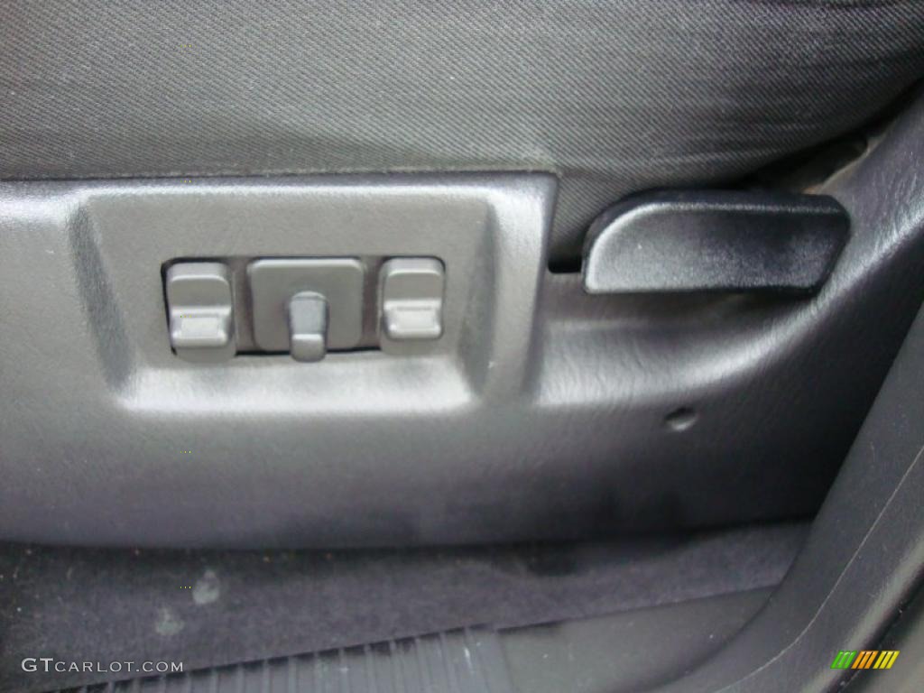 2003 Grand Cherokee Laredo - Bright Silver Metallic / Dark Slate Gray photo #17