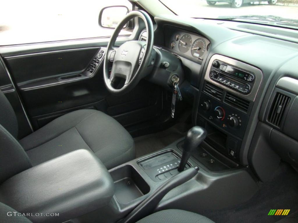 2003 Grand Cherokee Laredo - Bright Silver Metallic / Dark Slate Gray photo #20