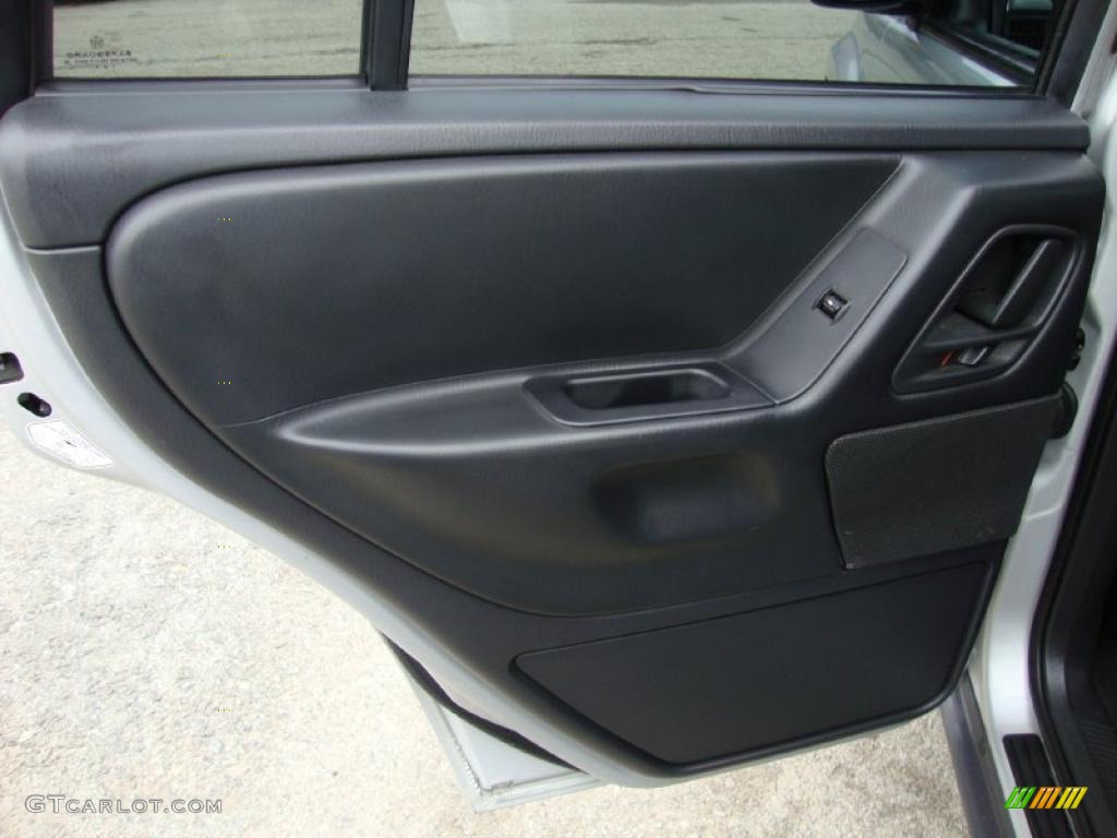 2003 Grand Cherokee Laredo - Bright Silver Metallic / Dark Slate Gray photo #25