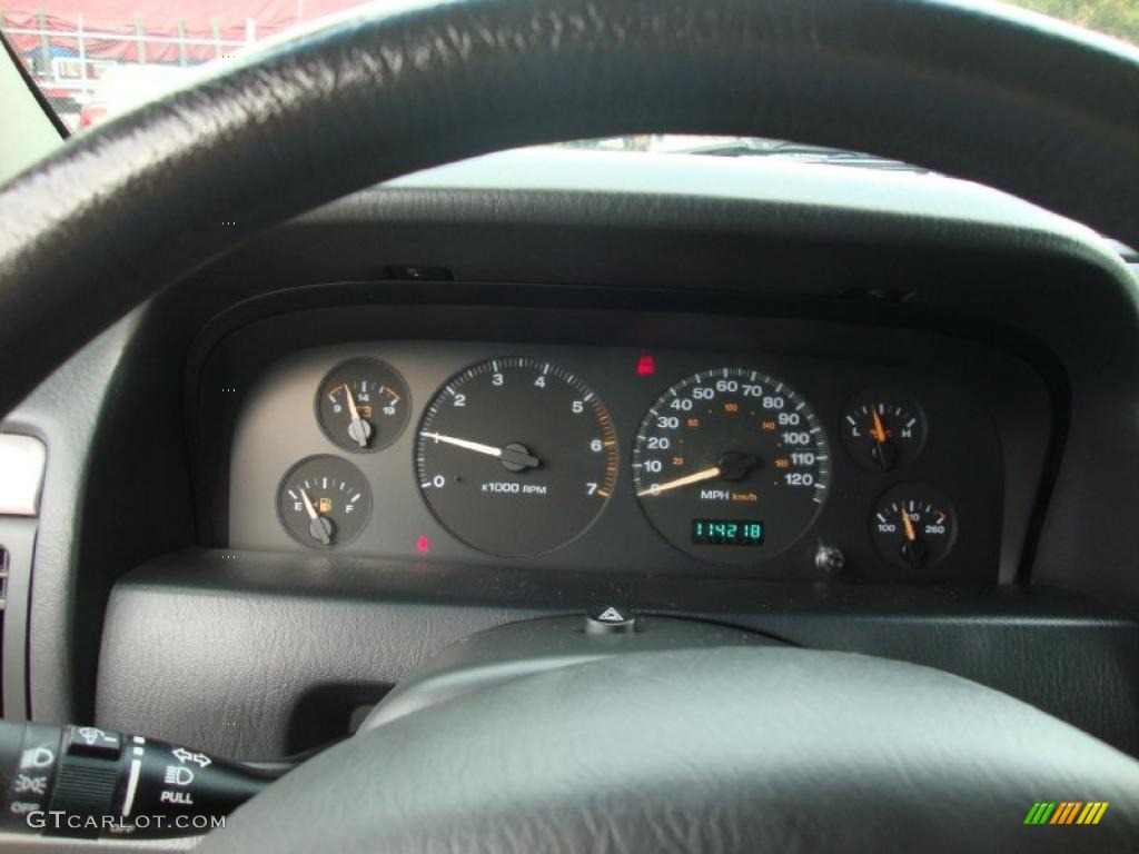 2003 Grand Cherokee Laredo - Bright Silver Metallic / Dark Slate Gray photo #44