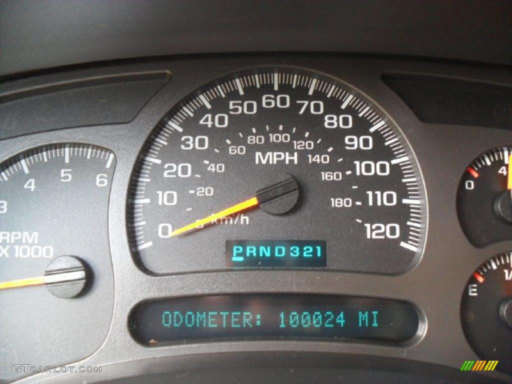 2004 Avalanche 1500 Z71 4x4 - Black / Dark Charcoal photo #13