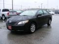 Black - Camry LE Photo No. 7