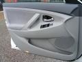 Super White - Camry LE Photo No. 23