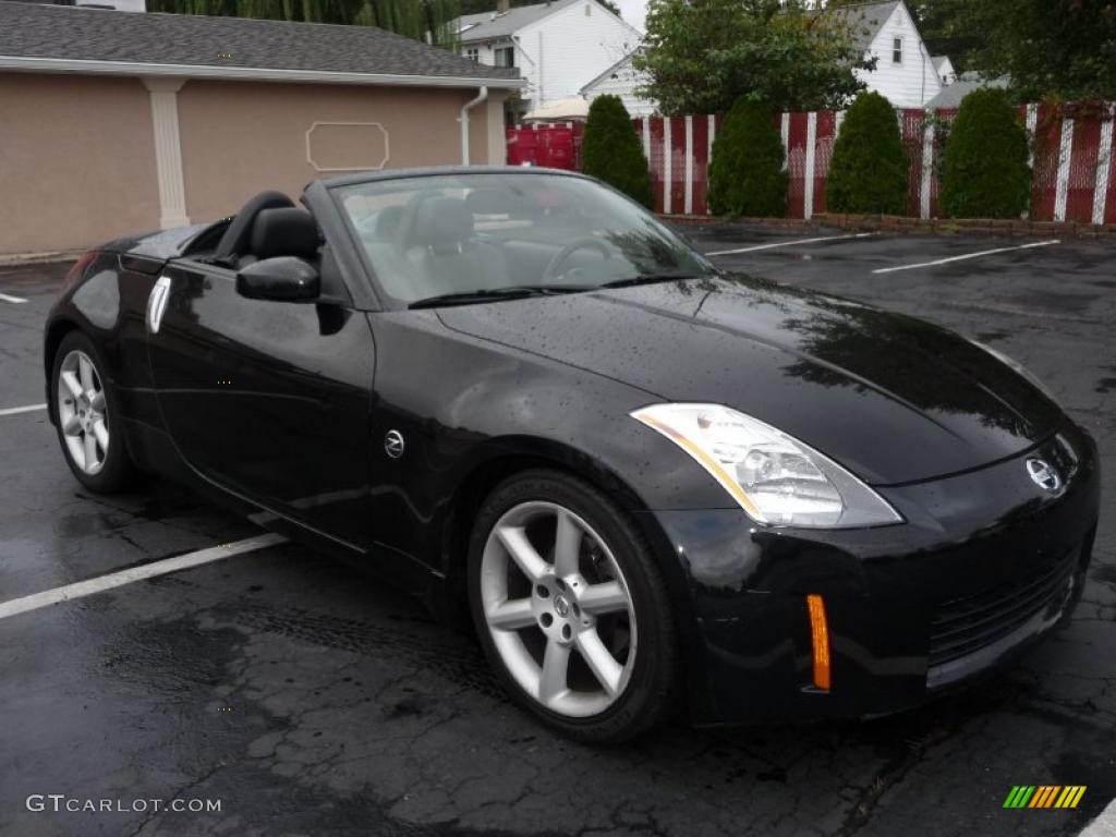 2004 350Z Touring Roadster - Super Black / Charcoal photo #2