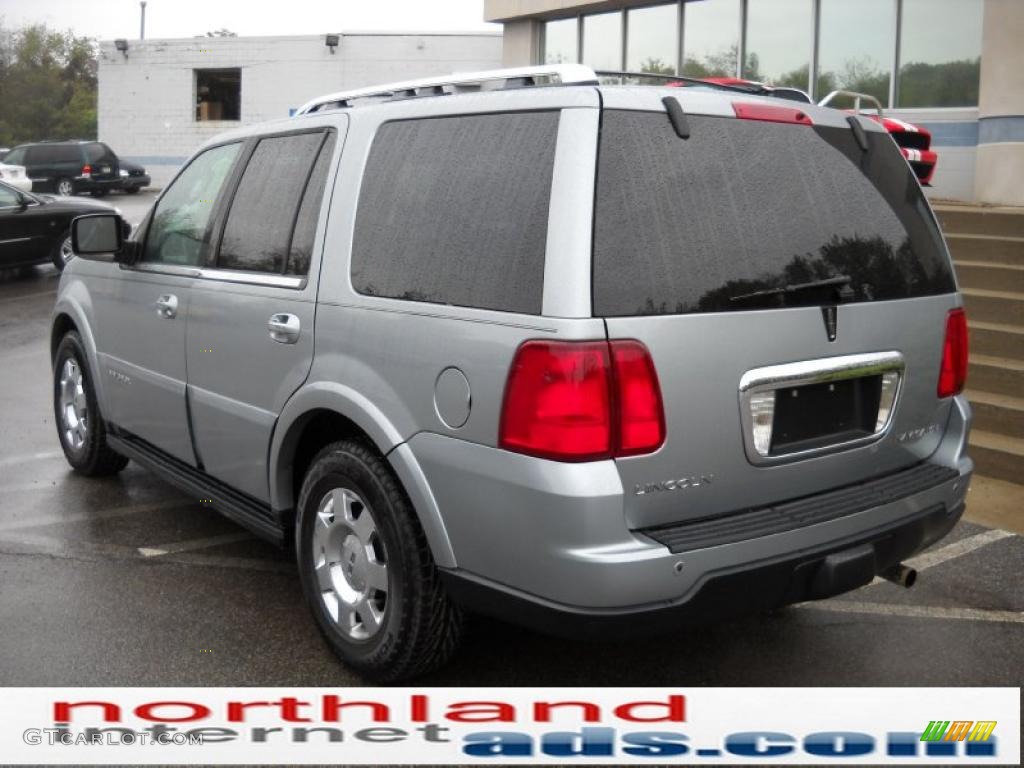 2006 Navigator Ultimate 4x4 - Pewter Metallic / Charcoal Black photo #8