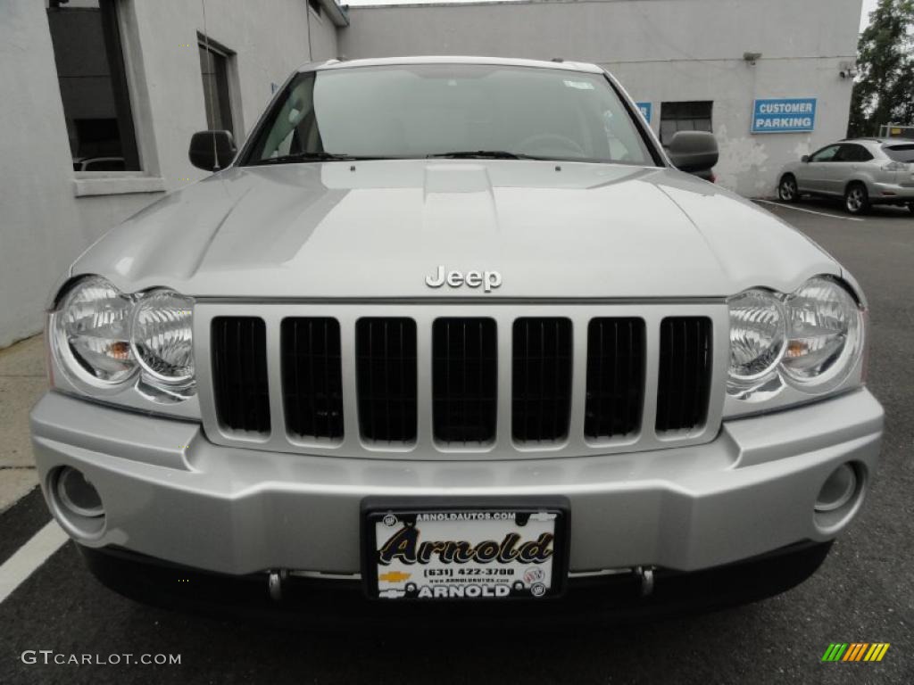 2006 Grand Cherokee Laredo 4x4 - Light Graystone Pearl / Medium Slate Gray photo #2