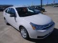 White Suede - Focus SE Sedan Photo No. 1