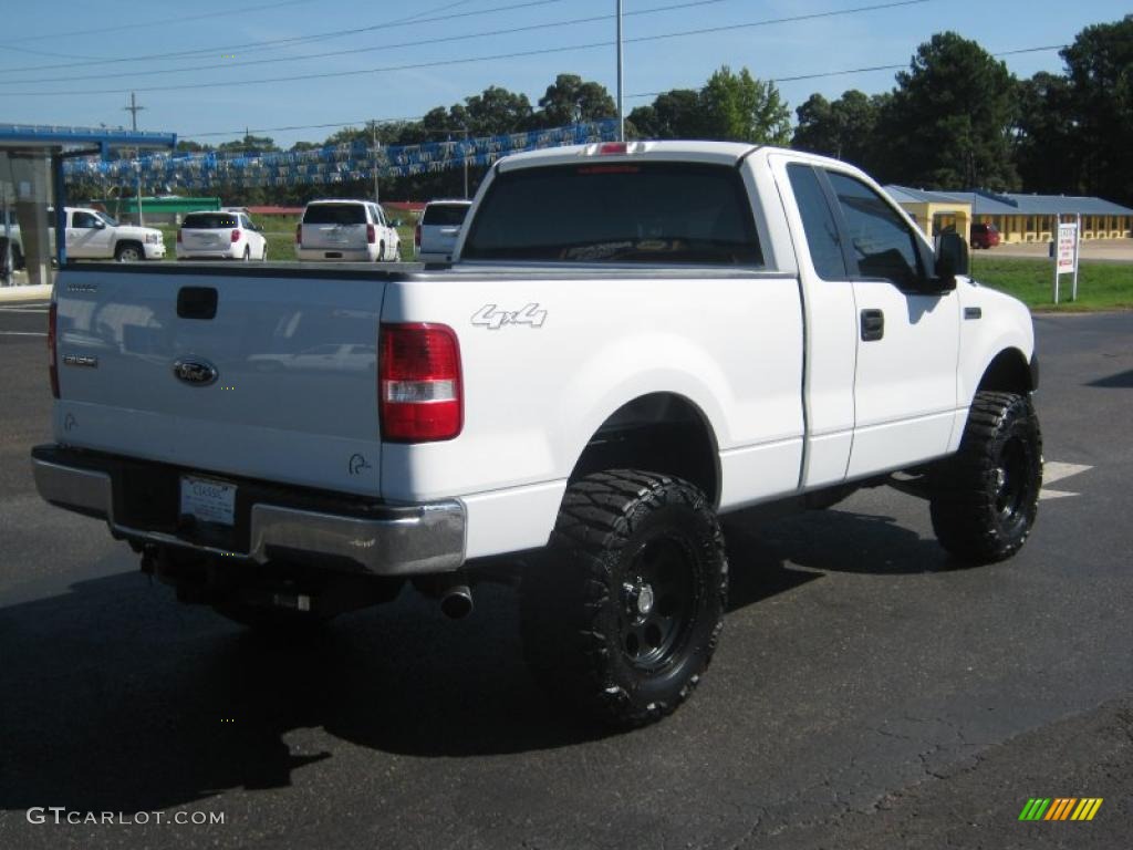 2005 F150 XL Regular Cab 4x4 - Oxford White / Medium Flint Grey photo #5