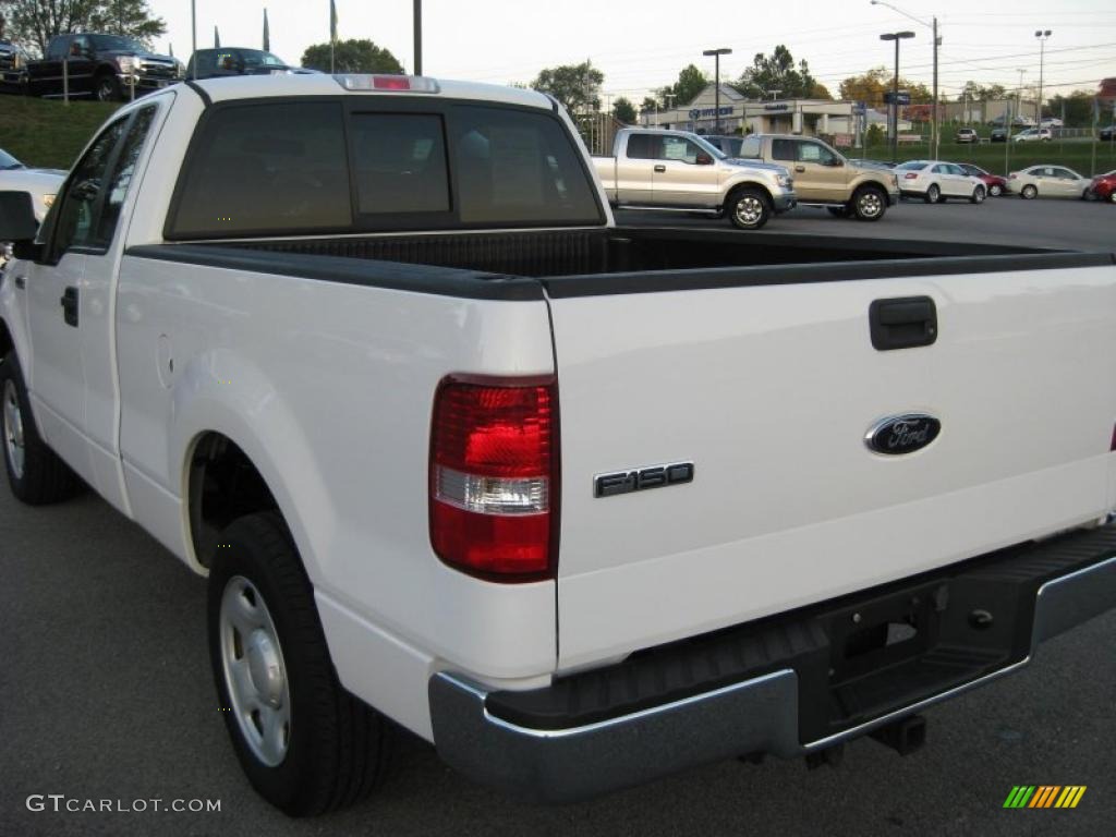 2006 F150 XL Regular Cab - Oxford White / Medium Flint photo #8