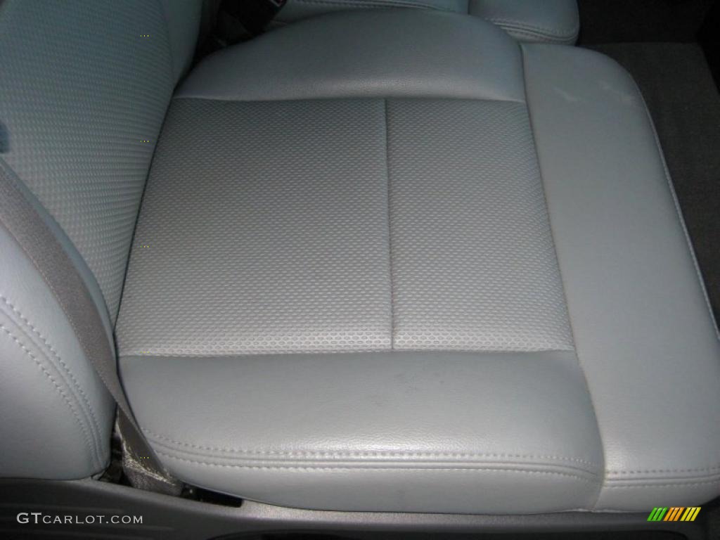 2006 F150 XL Regular Cab - Oxford White / Medium Flint photo #18