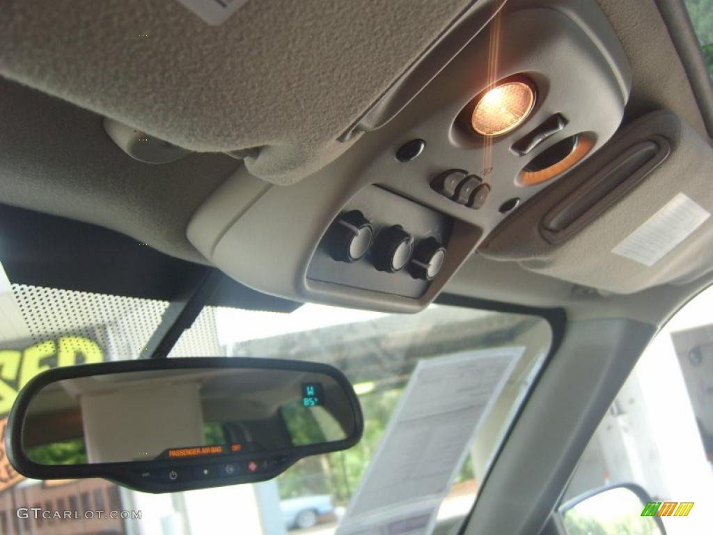 2005 Suburban 1500 LS 4x4 - Dark Gray Metallic / Tan/Neutral photo #23