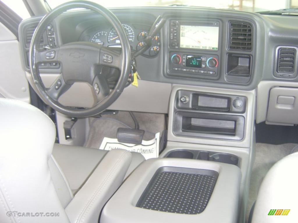 2005 Suburban 1500 LS 4x4 - Dark Gray Metallic / Tan/Neutral photo #29