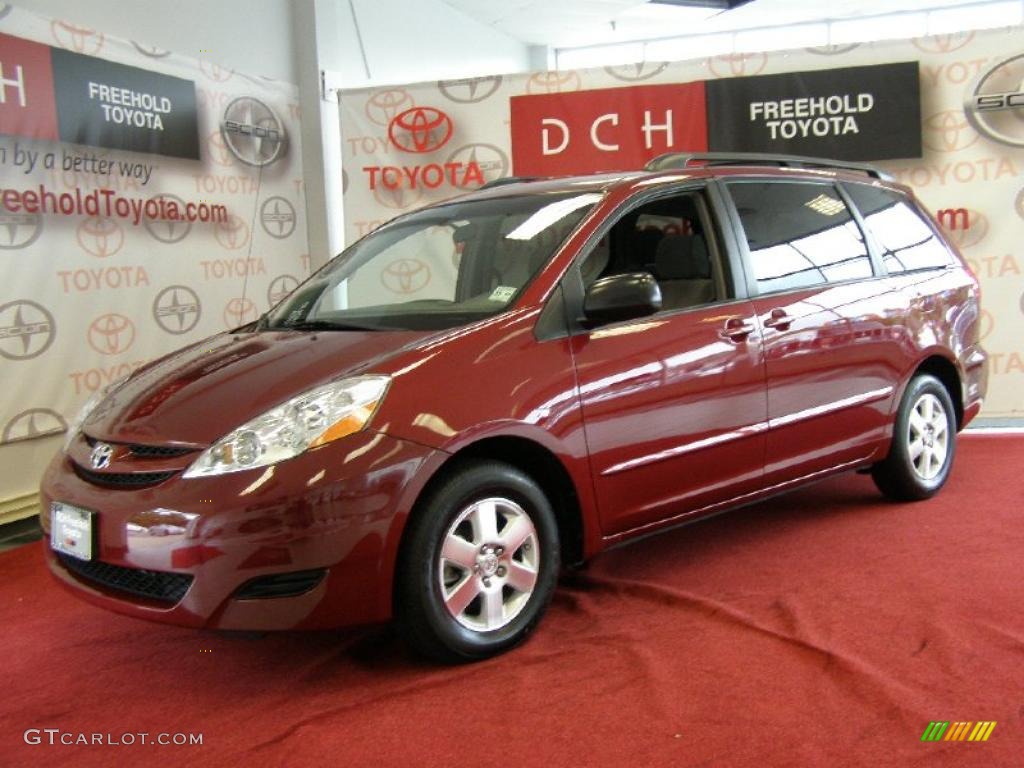 2008 Sienna LE - Salsa Red Pearl / Stone photo #1