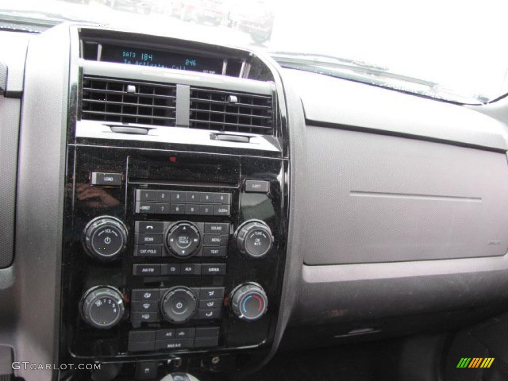 2009 Escape XLT V6 4WD - Black / Charcoal photo #10
