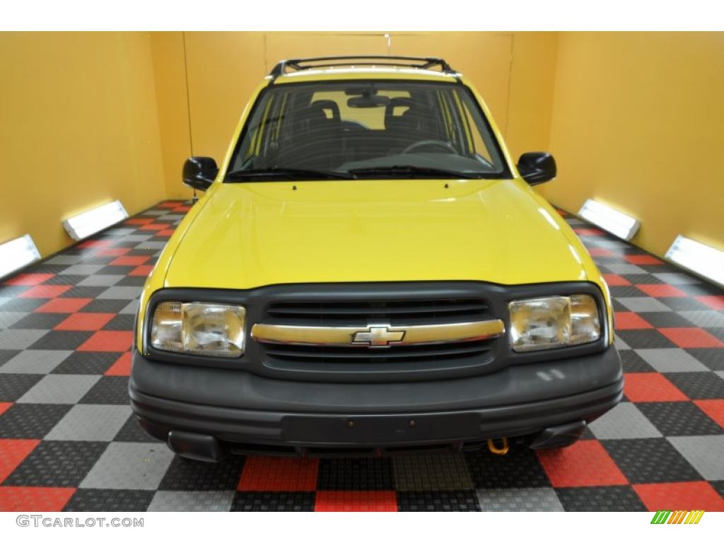2003 Tracker ZR2 4WD Hard Top - Yellow / Medium Gray photo #2