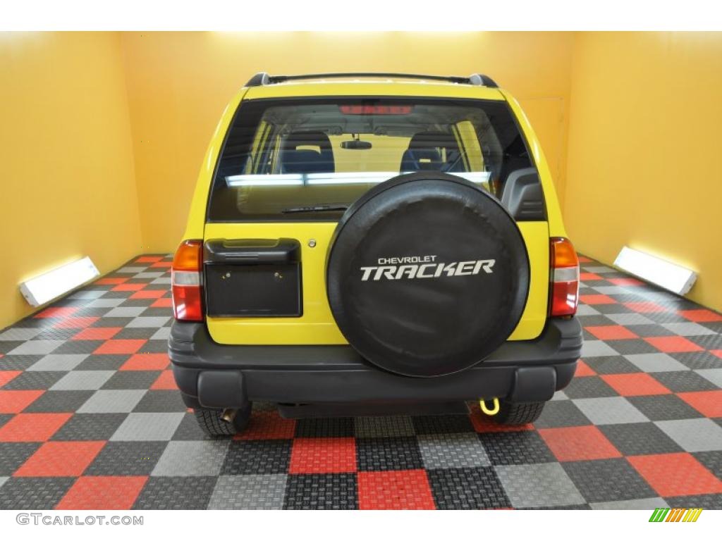 2003 Tracker ZR2 4WD Hard Top - Yellow / Medium Gray photo #5