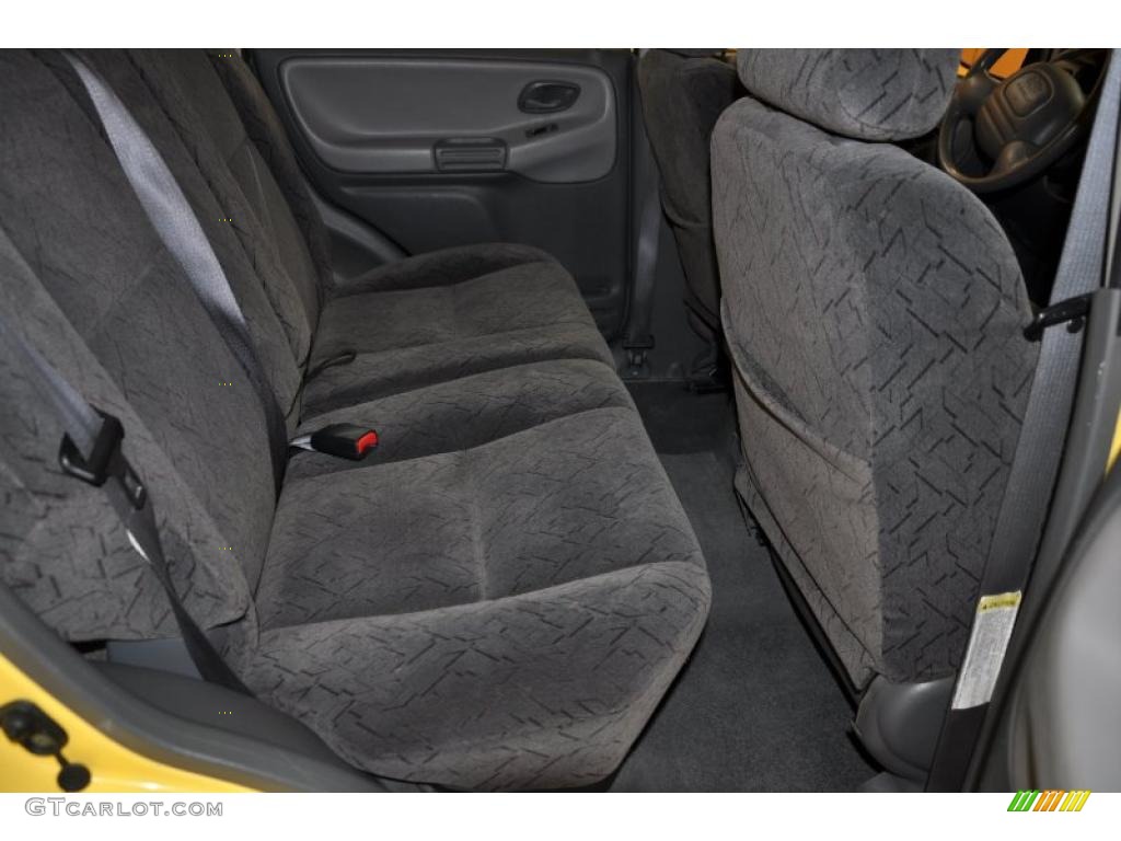 2003 Tracker ZR2 4WD Hard Top - Yellow / Medium Gray photo #15