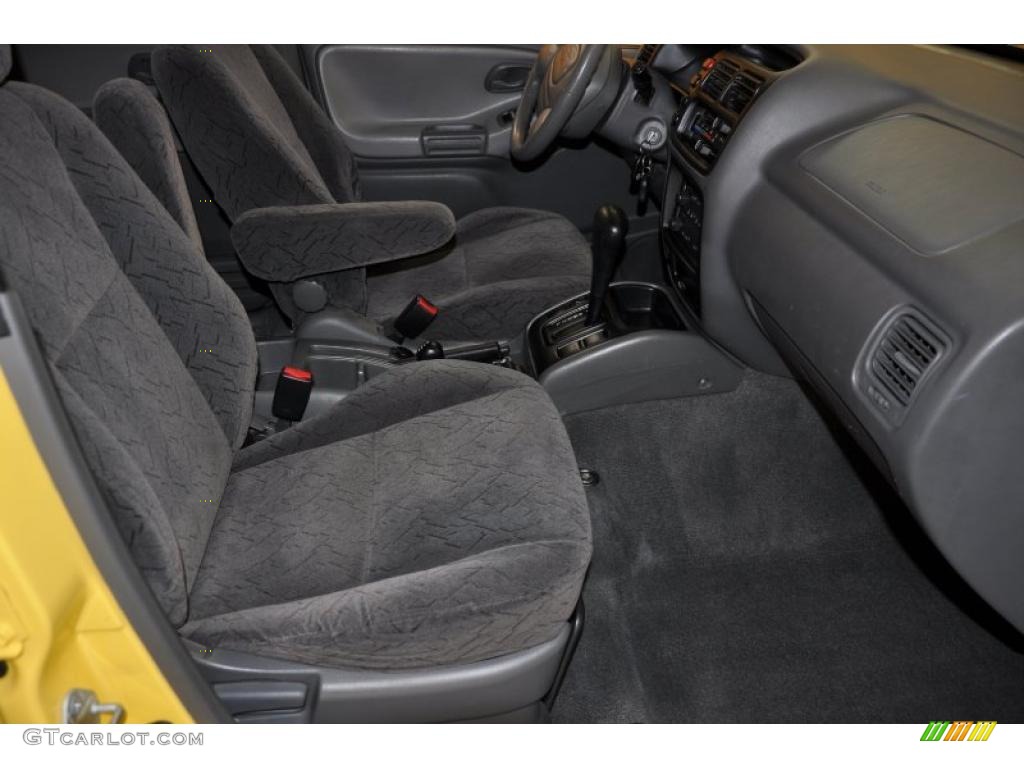 2003 Tracker ZR2 4WD Hard Top - Yellow / Medium Gray photo #16
