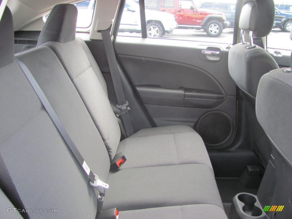 2010 Caliber SXT - Optic Green Metallic / Dark Slate Gray photo #12