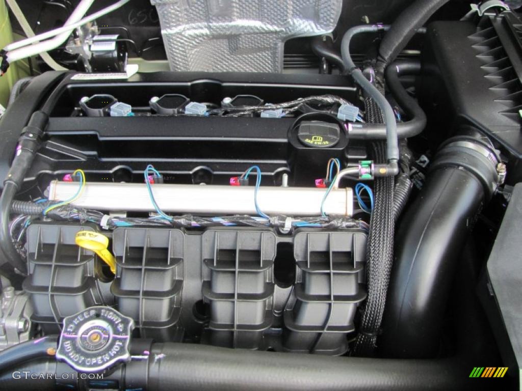 2010 Dodge Caliber SXT 2.0 Liter DOHC 16-Valve Dual VVT 4 Cylinder Engine Photo #37278133