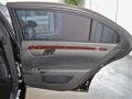 Black - S 550 Sedan Photo No. 18