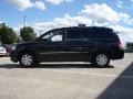 2010 Blackberry Pearl Chrysler Town & Country Touring  photo #6