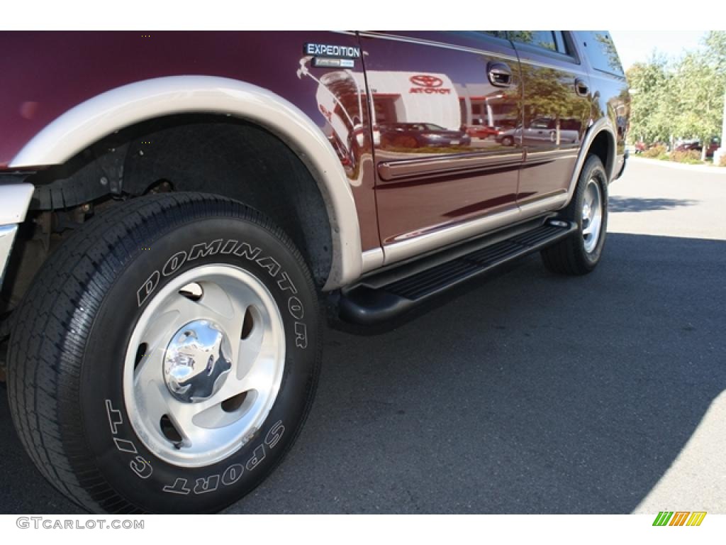 1999 Expedition Eddie Bauer 4x4 - Dark Toreador Red Metallic / Medium Prairie Tan photo #31