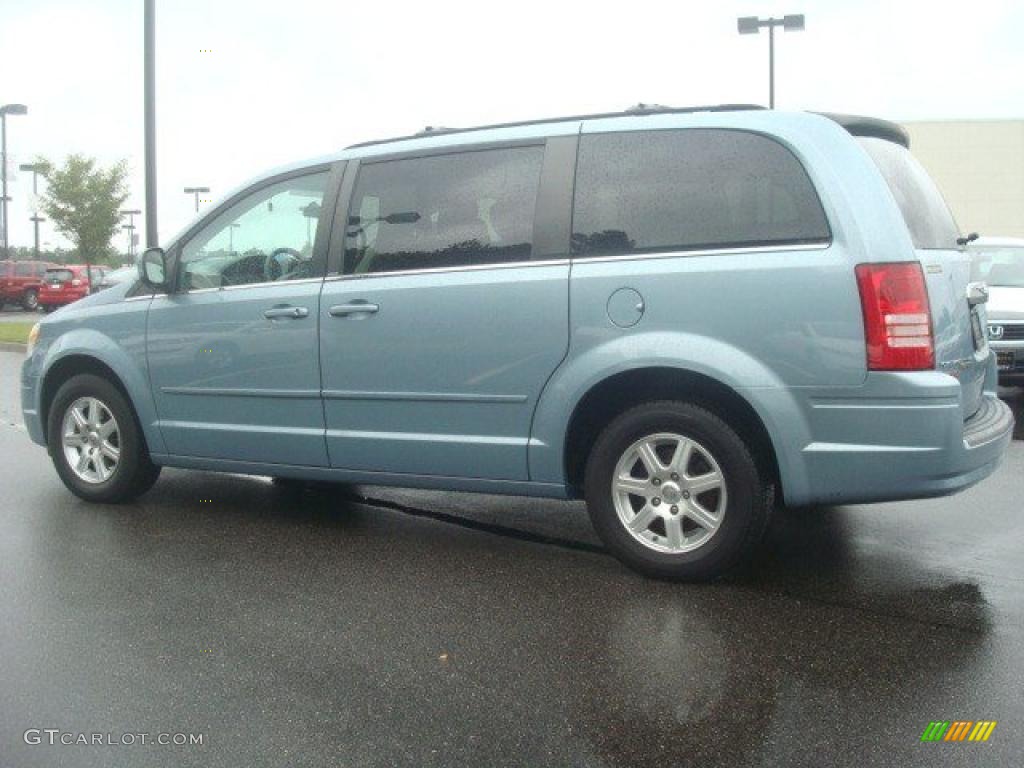 2008 Town & Country Touring - Clearwater Blue Pearlcoat / Medium Slate Gray/Light Shale photo #4