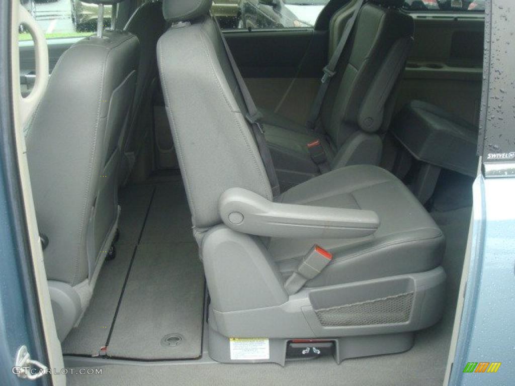 2008 Town & Country Touring - Clearwater Blue Pearlcoat / Medium Slate Gray/Light Shale photo #10