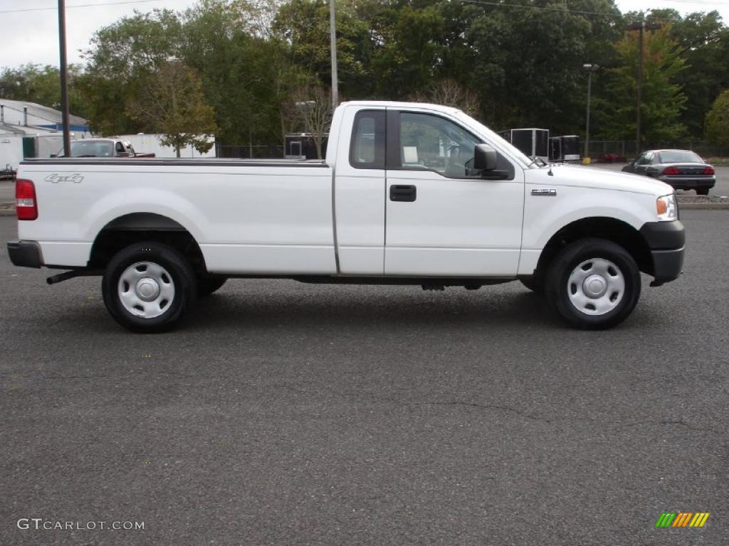 2007 F150 XL Regular Cab 4x4 - Oxford White / Medium Flint photo #7