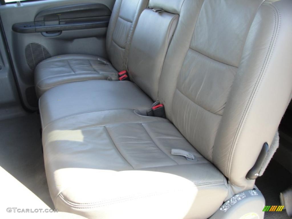 2003 Excursion XLT - Medium Wedgewood Blue Metallic / Medium Flint photo #43