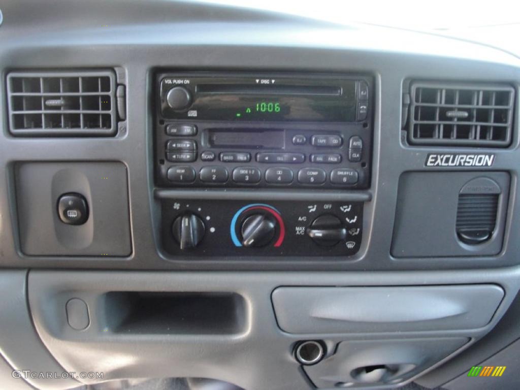 2003 Excursion XLT - Medium Wedgewood Blue Metallic / Medium Flint photo #50