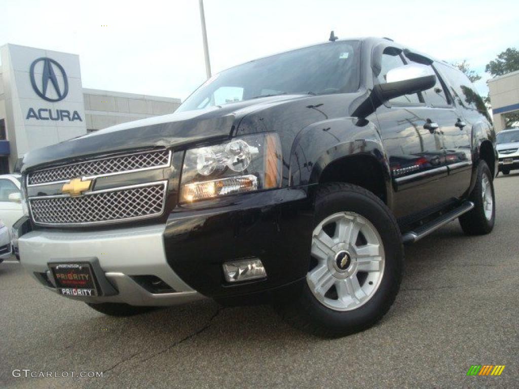 2007 Suburban 1500 Z71 4x4 - Black / Ebony photo #1